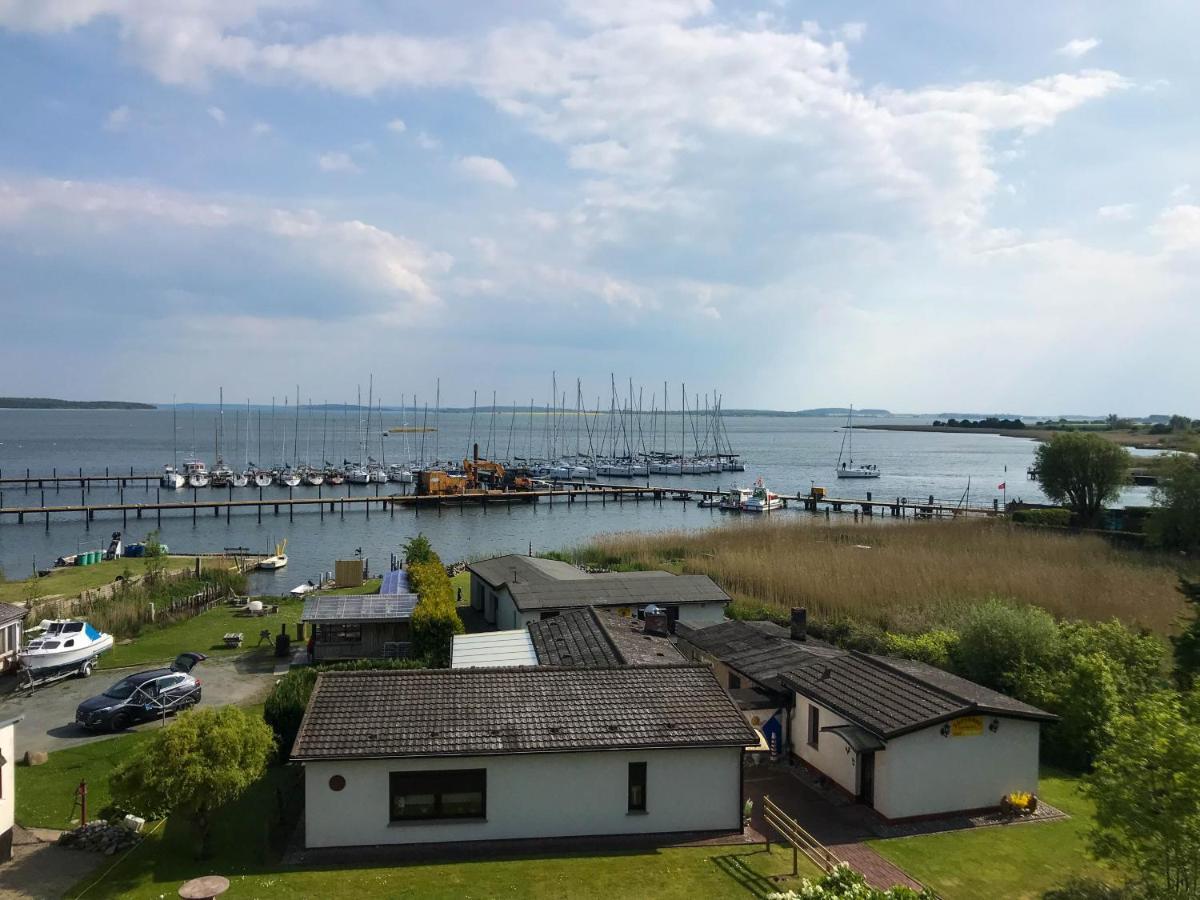 Ferienhaus Suedblick Am Yachthafen Breege Exterior photo